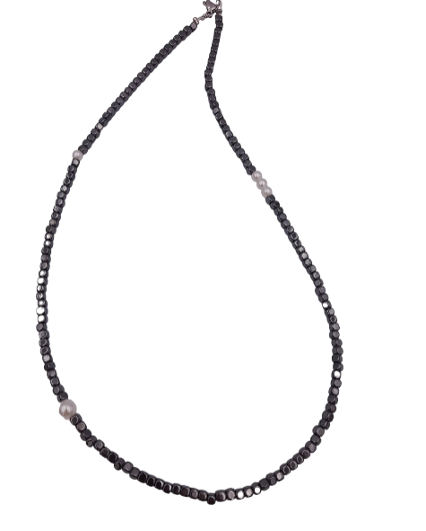 Necklace chic grey